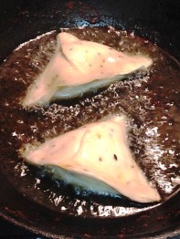 Samosa Frying - Platter To Palate