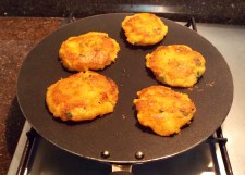 Aalu Tikki being prepared2 - Indian Curry Shack
